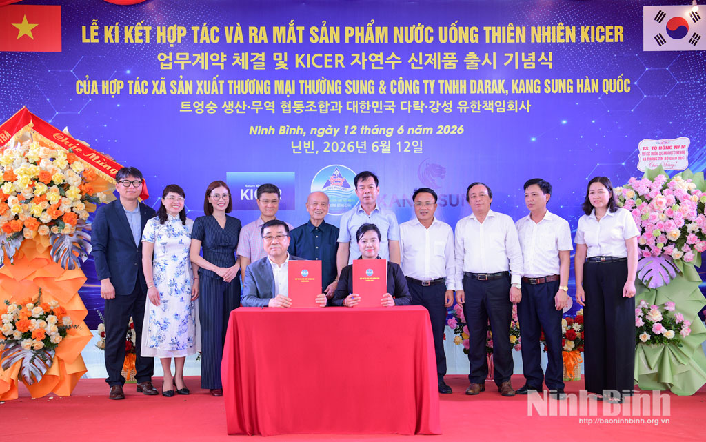 Ký kết hợp tác và ra mắt sản phẩm nước uống thiên nhiên KICER