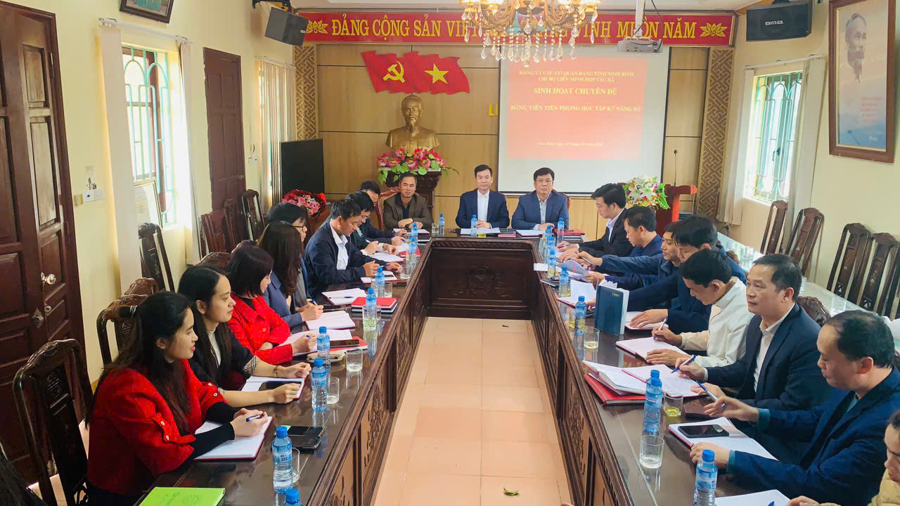 Sinh hoạt chuyên đề quý I/2026: Chuyển đổi số - Từ nhận thức đến hành động